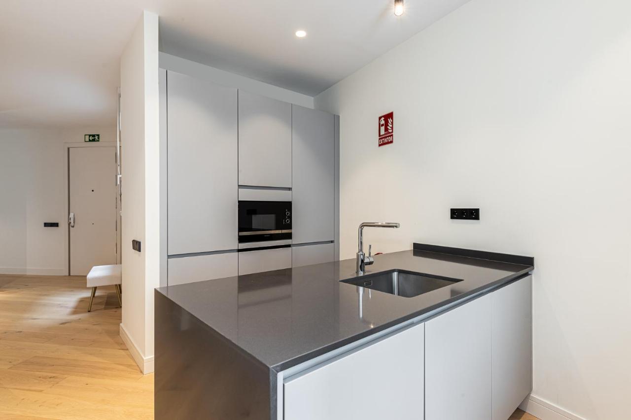 Apartamento Waou Puerta Del Sol VI - Alquiler Corta Duracion Madrid Exterior foto
